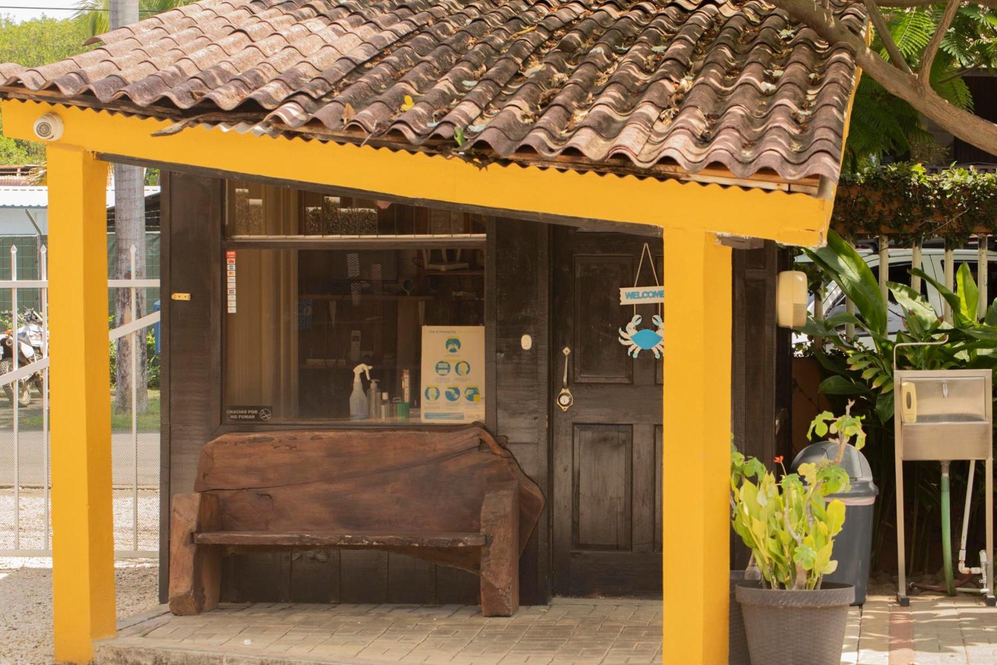 Hotel Laura'S House Coco Bagian luar foto