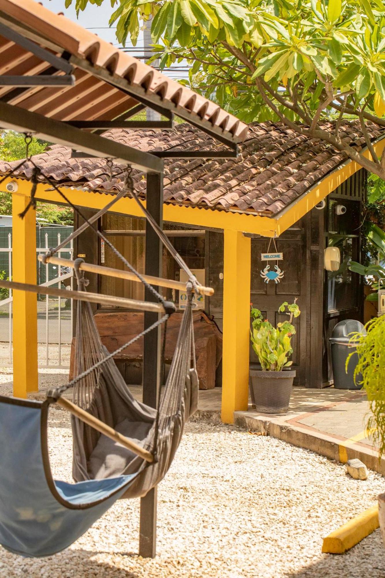 Hotel Laura'S House Coco Bagian luar foto
